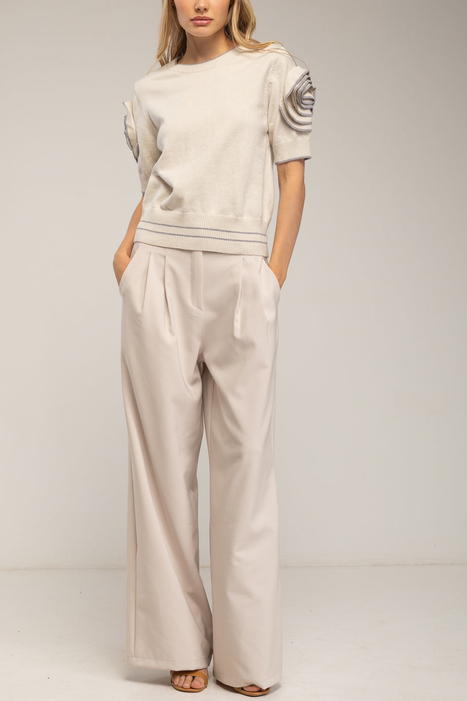 Florisse Μπλούζα με Κοντά Μανίκια και Λουλούδια | Τοπ, Μπλούζες Knits Knitwear| Florisse Top with Floral Sleeve Details