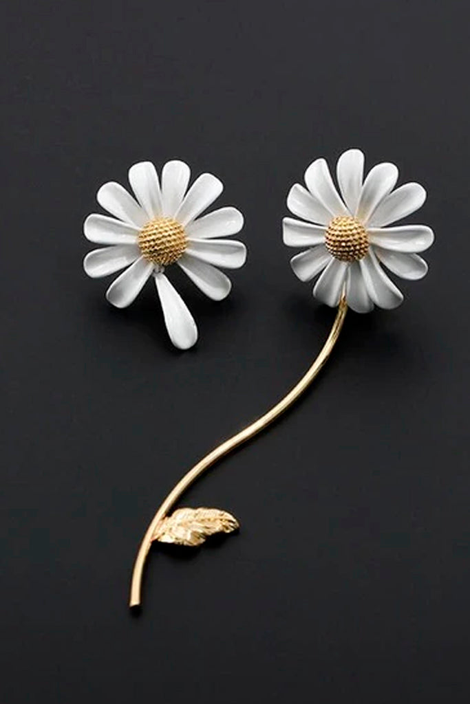 Love Me Love Me Not Σκουλαρίκια με Μαργαρίτα | Κοσμήματα - Σκουλαρίκια