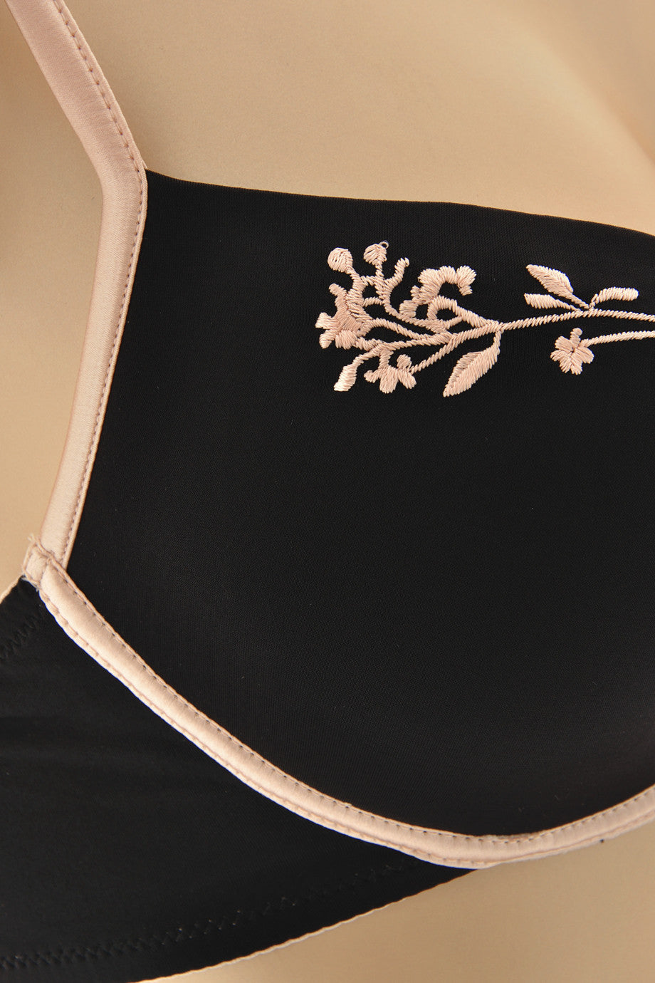 Μαύρο Σουτιέν με Κέντημα - Cotton Club | Γυναικεία Εσώρουχα